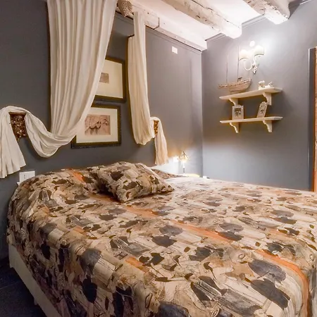 Rio Marin Floating Gondola View & Patio Apartment Venice